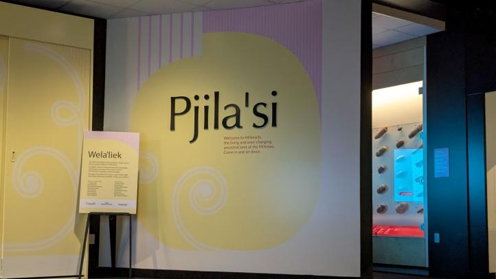 Welcome sign for the Pjila'si exhibit